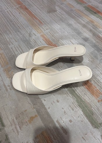 MNG Beyaz Kitten Topuklu Sandalet - Görsel 4