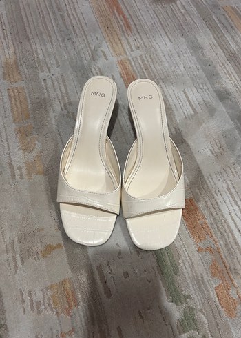 MNG Beyaz Kitten Topuklu Sandalet - Görsel 3