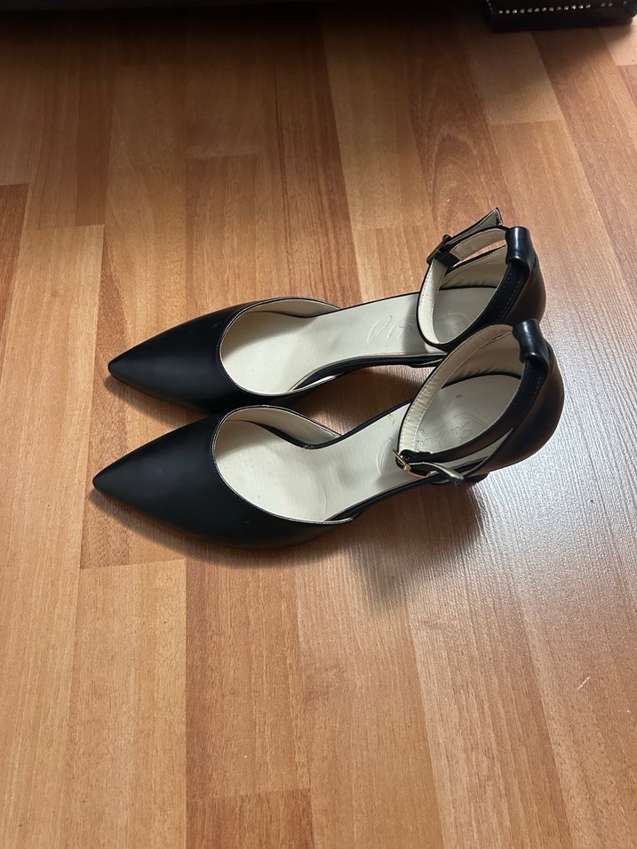 Kadın Siyah Stiletto Topuklu Kemerli Ayakkabı - Görsel 2