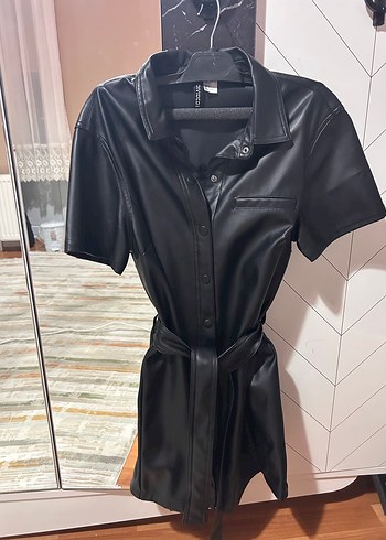 H&M Deri Kemerli Siyah Elbise - Görsel 2