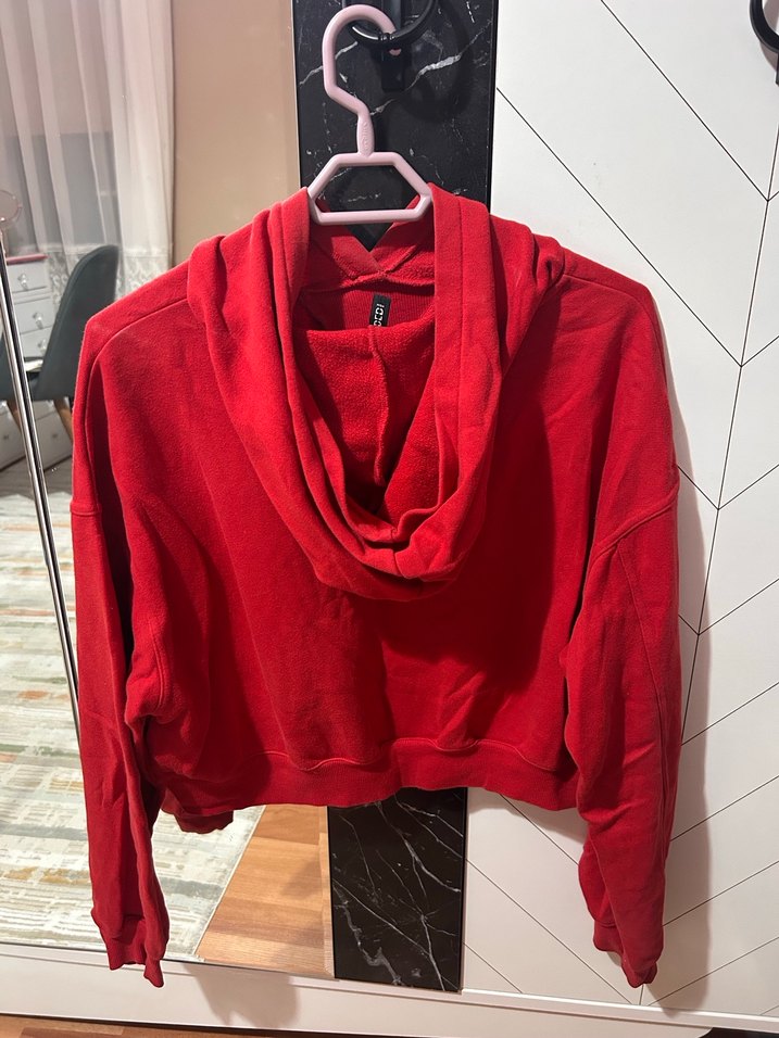 Kadın Kırmızı Kapüşonlu Sweatshirt - Görsel 2