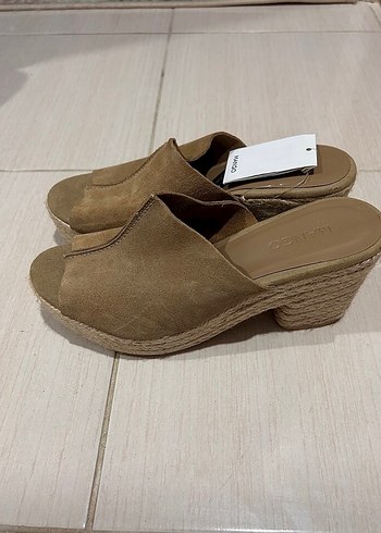 Bej Süet Kadın Dolgu Topuklu Sandalet - Görsel 2