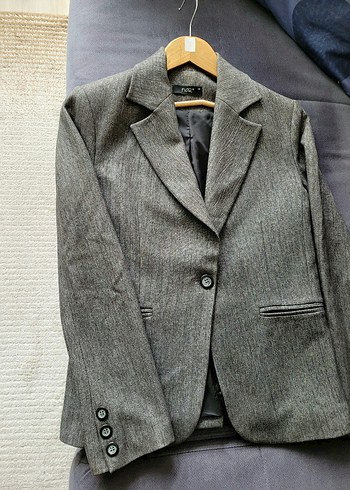 Gri Düğmeli Kadın Ceket - Görsel 3