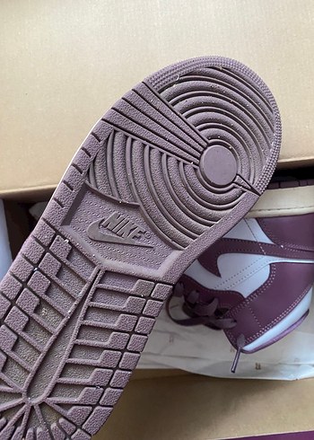 38,5 Beden jordan mid