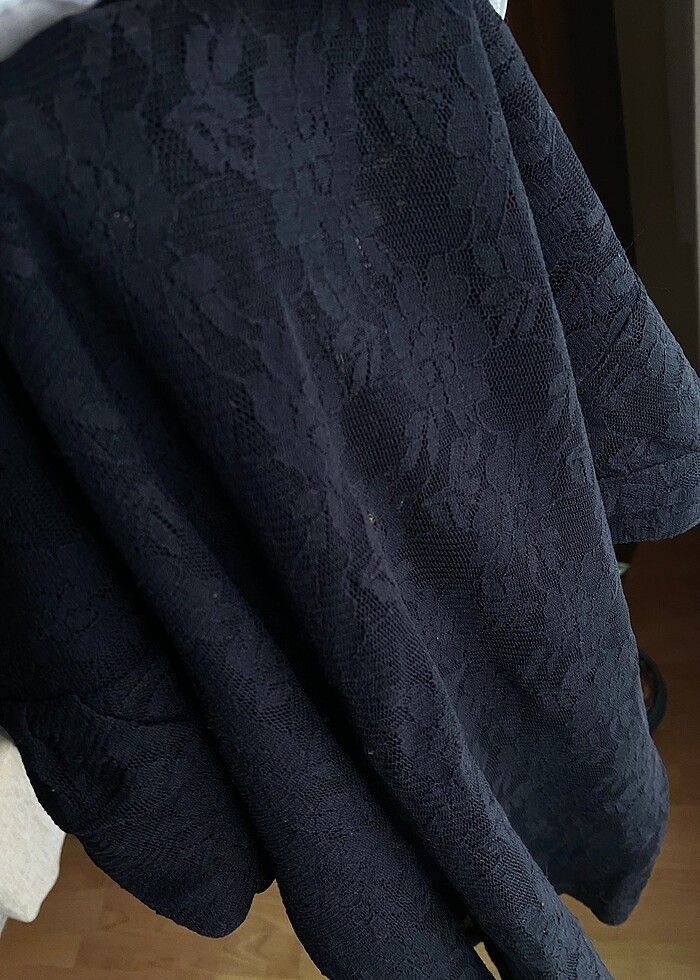 Siyah Dantelli Bluz - Görsel 2