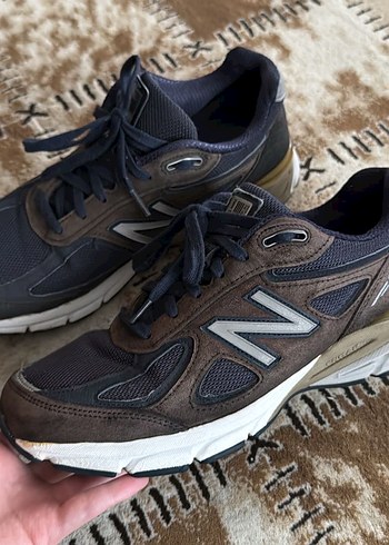 New Balance 42.5