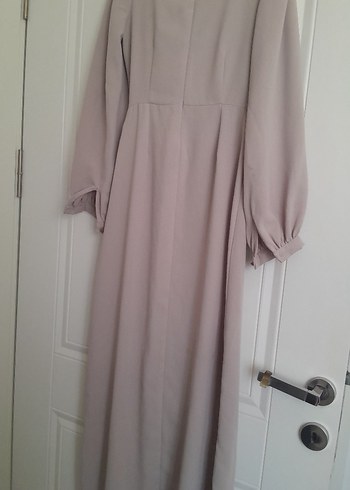 Bej Saten Görünümlü tesettür elbise - Görsel 2