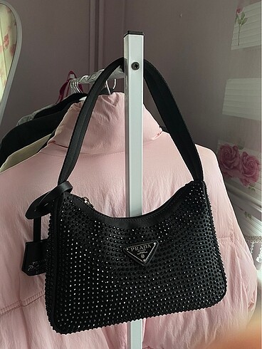 Prada Prada taşlı çanta