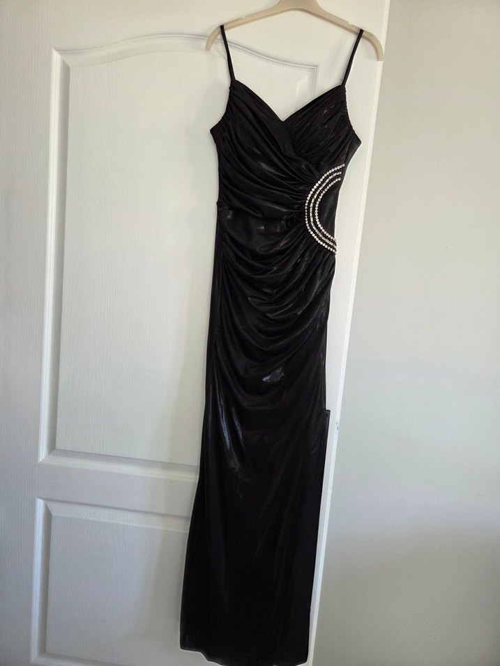 Siyah Drapeli Uzun İnce Askılı Gece Elbisesi - Görsel 3