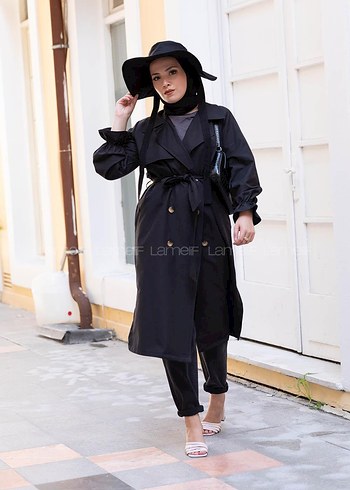 Kadın Siyah Kuşaklı Uzun Trençkot - Görsel 2