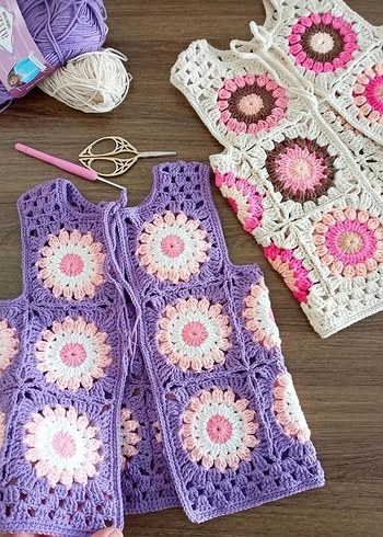 Çok Renkli Nakışlı Örgü Kız Hırka - Görsel 3