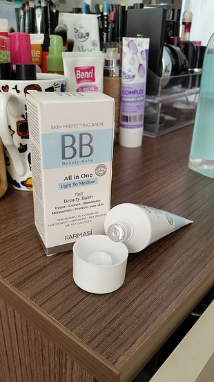 Farmasi Bb krem