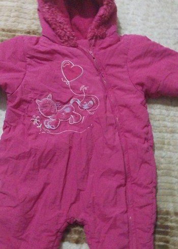 Kapüşonlu Pembe Nakışlı Bebek Tulumu - Görsel 2