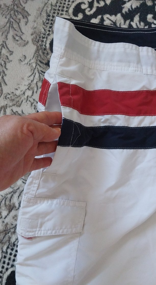 Beyaz Erkek Mini Şort - Renkli Şeritli Bel ölçümü 54 cm - Görsel 2