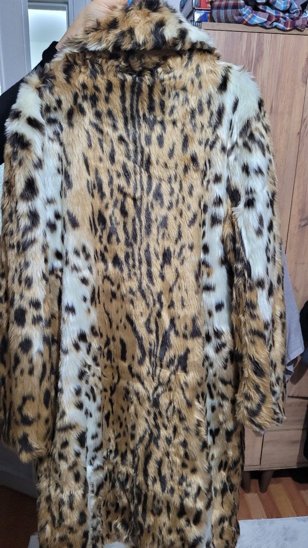 Leopar Desenli 1 Defa Kullanıldı Kaban - Görsel 2