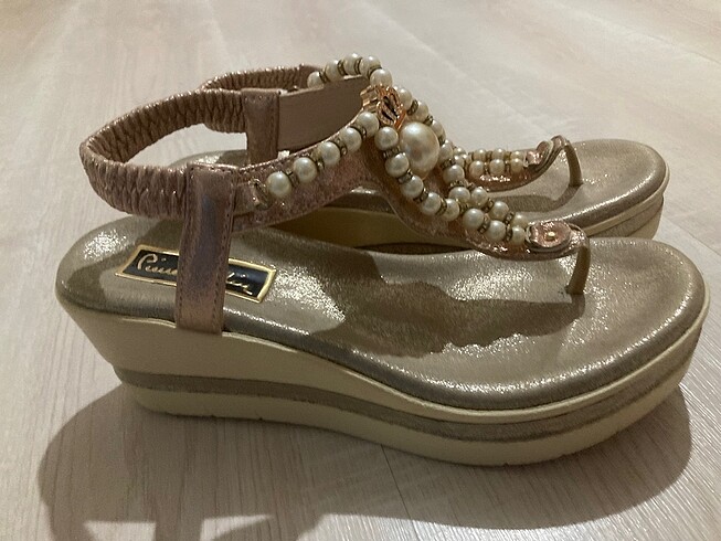 37 Beden camel Renk Pierre cardin 37 numara sandalet