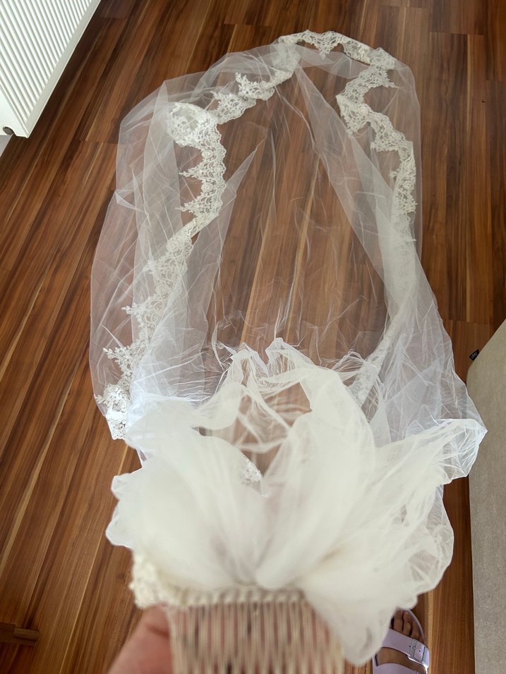 Pronovias marka Fransız tüllü duvak — görsel 3/4