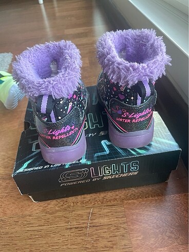 33 Beden çeşitli Renk Skechers ışıklı suya dayanıklı