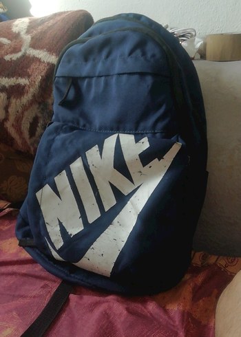 Nike Nike orijinal Sırt Çantası, temiz sağlam, çok gözlü 110 TL
