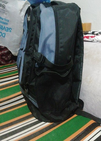 Beden siyah Renk Oxio marka temiz sağlam büyük sırt çantası, 160 TL