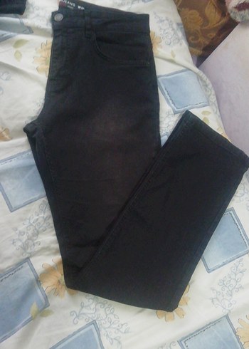 Koton marka Regular Fit Pantolon tertemiz sıfır gibi, 100 TL