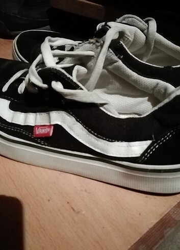 Vans 36 no wans marka bez spor sıfır ürün 50 TL 