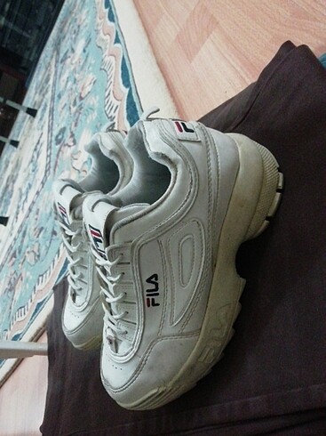 38 Beden Orjinal Fila spor, sıfır gibi tertemiz,, 200 TL kaçmaz