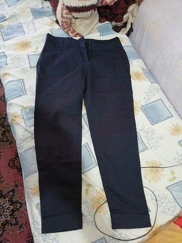 Inditex marka keten pantolon temiz,, 40 TL kaçmaz 