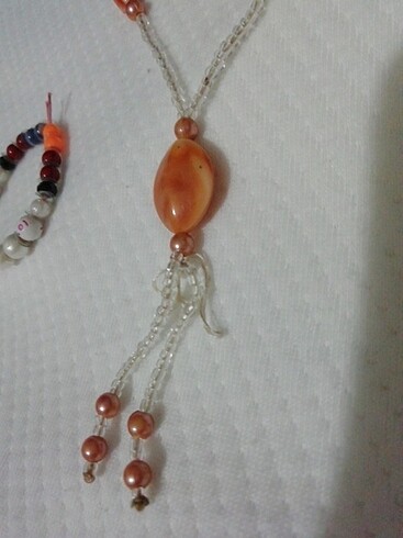 Beden Kolye ve bileklik,, temiz yeni gibi,, ikisi 35 TL