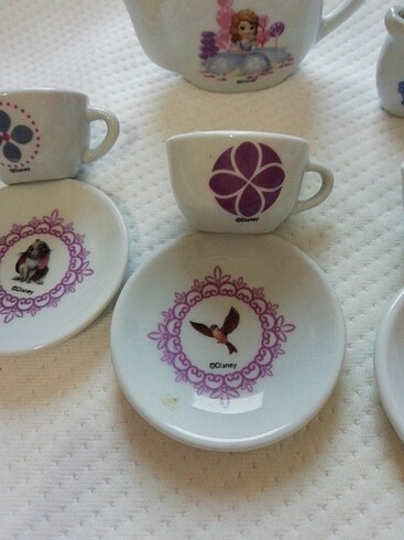 Beden Renk Disney marka porselen fincan set sağlam. , 100 TL