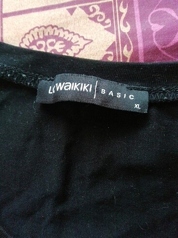 LC Waikiki Waikiki marka sıfır ayarında siyah tişört xl beden 75 TL