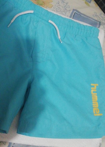 Mavi 14 yaş Şort Hummel marka sıfır gibidir, 60 TL - Görsel 2