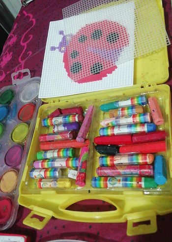 10..12 parça, kirtasiye pastel, keçeli, sulu boyalar,120TL - Görsel 4