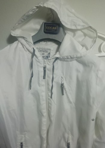 Defacto marka, kapüşonlu astarli yağmurluk, sıfır gibi,200 TL - Görsel 13