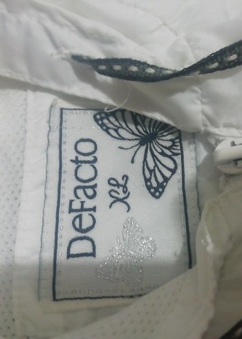 Defacto marka, kapüşonlu astarli yağmurluk, sıfır gibi,200 TL - Görsel 7