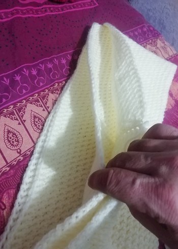 Krem rengi el Örgüsü boğazlık atkı,, sıfır üründür 40 TL - Görsel 5