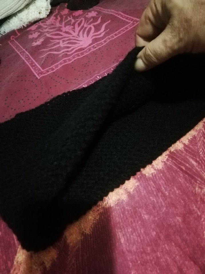 Siyah boğazlık çift katlı kalın yumuşak sıfır örgü, 40 TL - Görsel 3