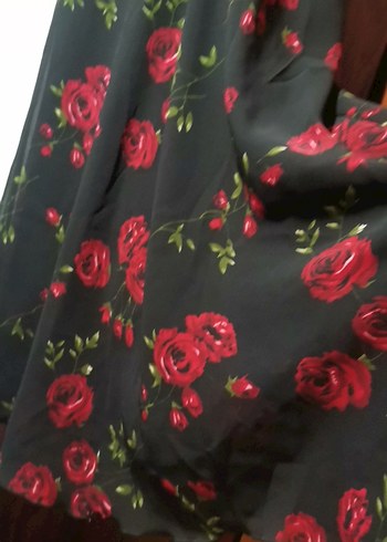 Çiçek Desenli V Yaka Uzun Elbise, astarlı tül kumaş 200tl - Görsel 6