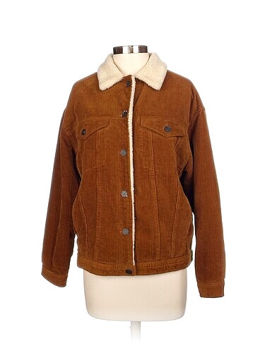 Pull and Bear Mont %70 İndirimli.
