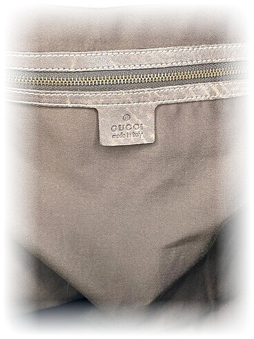 Beden Gucci Kol Çantası %70 İndirimli.