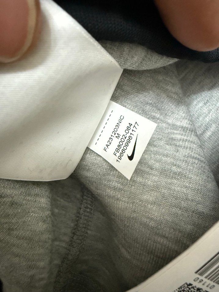 Nike Tech Fleece Panda Eşofman Altı - Görsel 3
