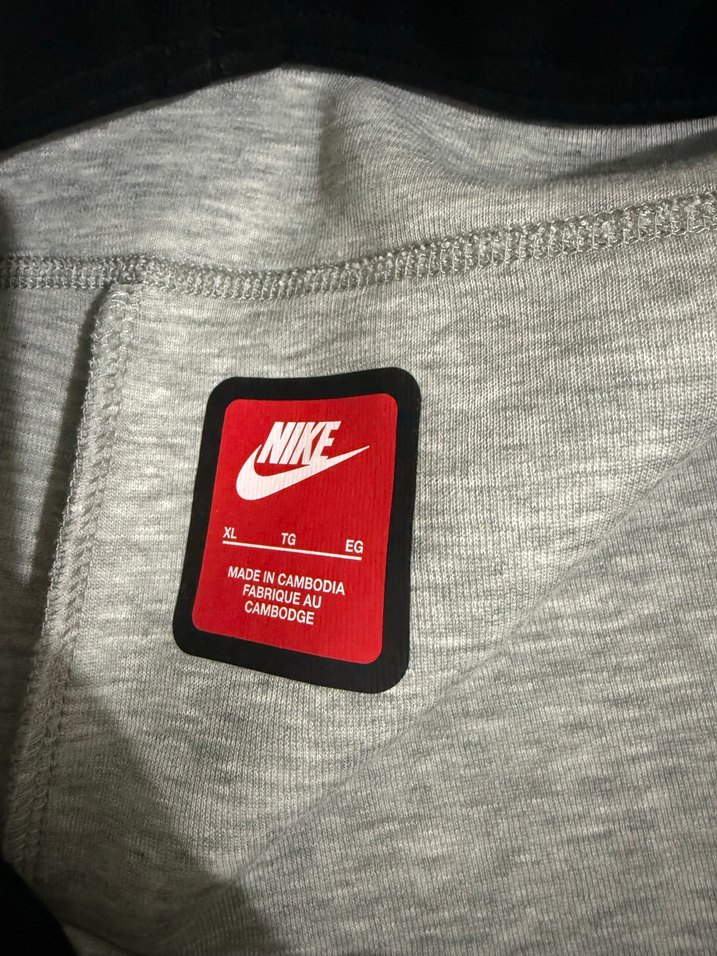 Nike Tech Fleece Panda Eşofman Altı - Görsel 2