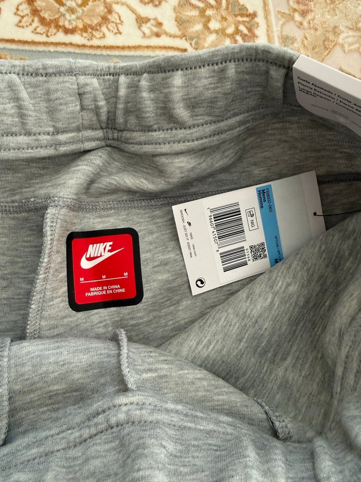 Nike Tech Fleece Gri Eşofman Altı - Görsel 4