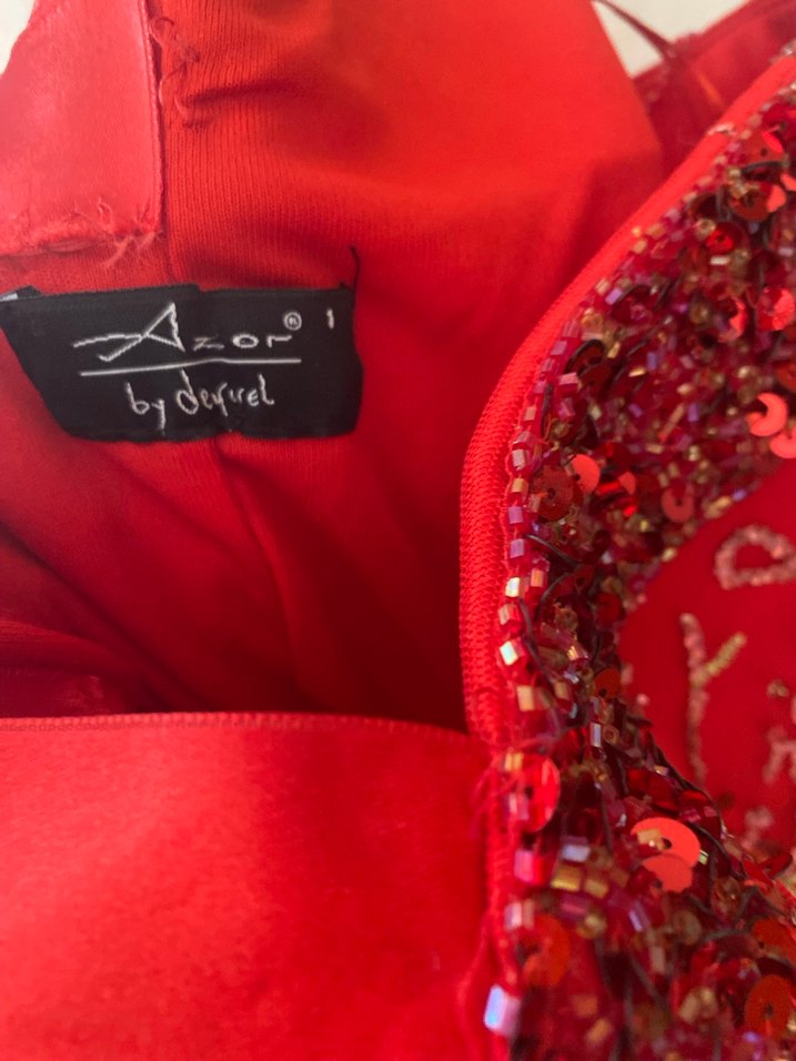 Kırmızı Nakışlı Uzun Abiye Elbise - Görsel 2