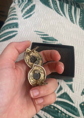 Altın Renkli Vintage Mini Küpeler klipsli - Görsel 2