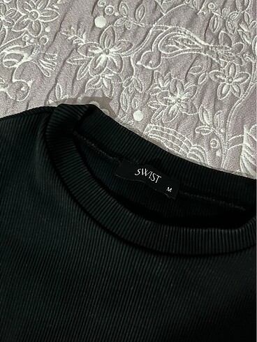 Zara Swist ipli crop