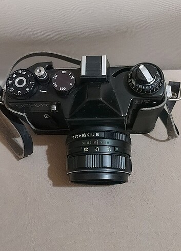 Değerli Fotoğraf Makinesi
