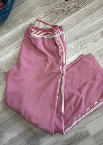 Pembe Pilili Rahat Kesim Kadın Eşofman Altı