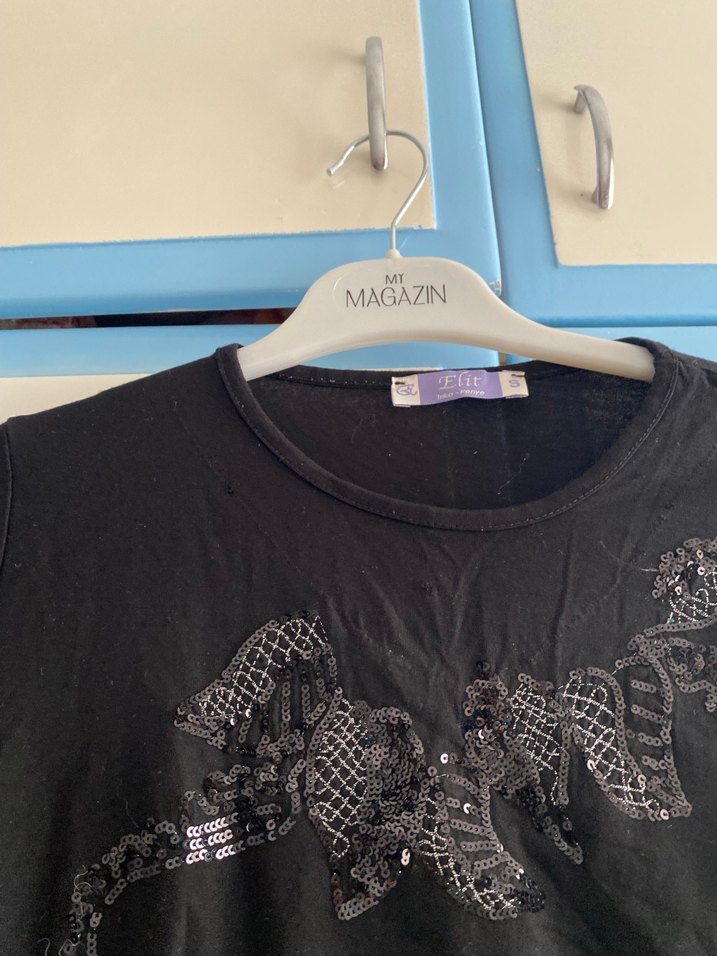 Payet Detaylı Siyah Uzun Kollu Hamile Bluzu - Görsel 3