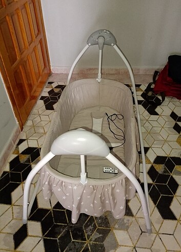 Diğer Elektrikli sallanan beşik